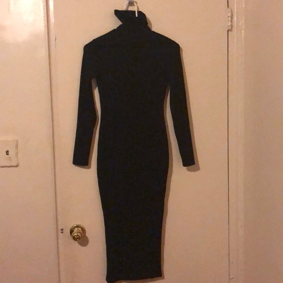 Dress - Picture 2 of 3